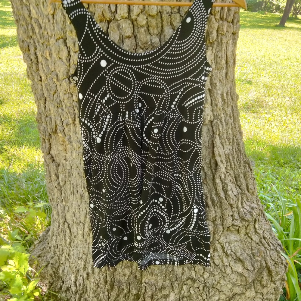 ⬇️ Price Drop!⬇️ J Valdi Dress in size S - Picture 2 of 3
